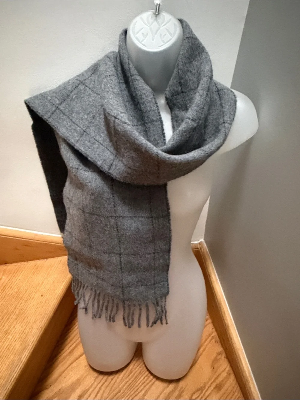 Polo Ralph Lauren Plaid Fringe Scarf 100% Wool Grey Brown Italy EUC